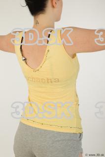 Upper body yellow t shirt of Hazel 0006